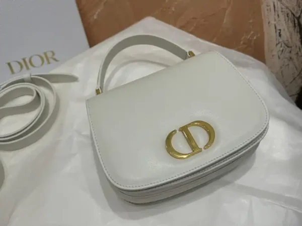 Dior 30  Montaigne Avenue Top Handle White - Image 2