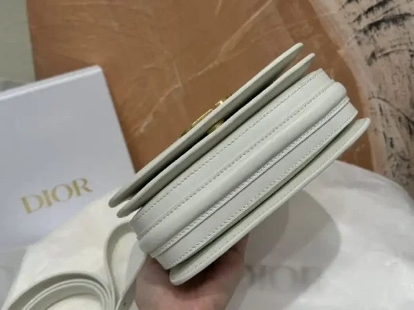 Dior 30  Montaigne Avenue Top Handle White - Image 5