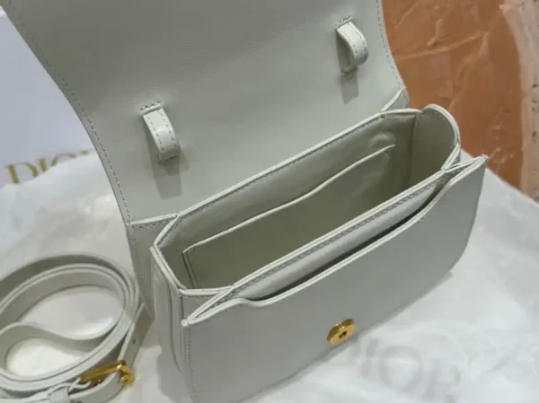 Dior 30  Montaigne Avenue Top Handle White - Image 8