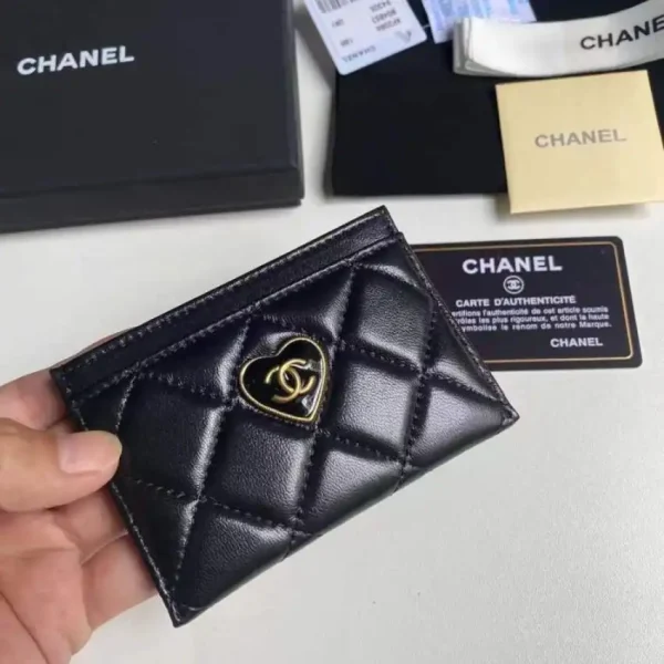 Chanel Flap Card Holder Heart - Image 2