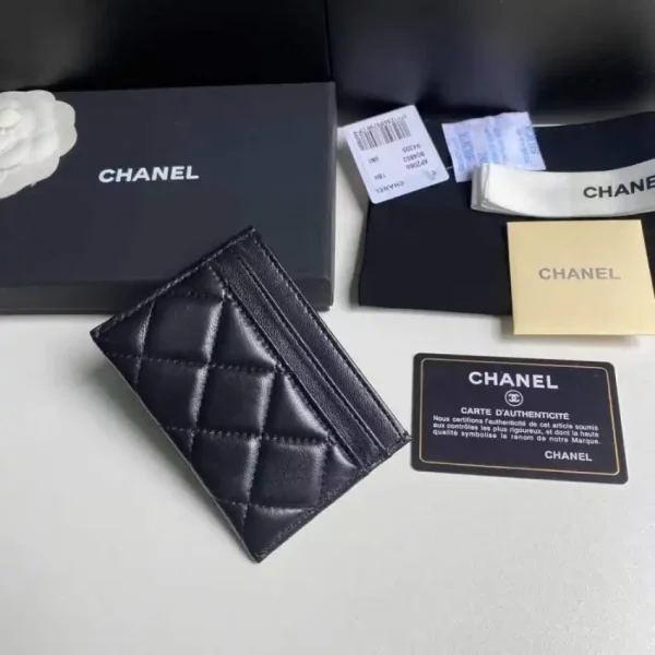 Chanel Flap Card Holder Heart - Image 3
