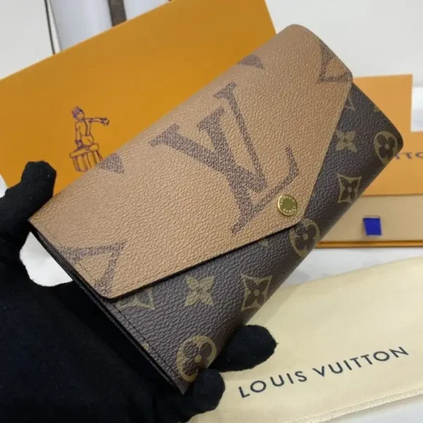 Louis Vuitton Sarah Wallet Light Brown - Image 2