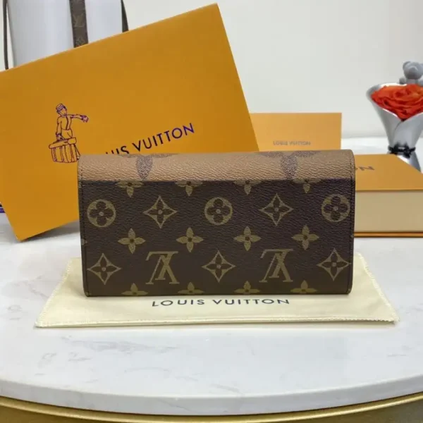Louis Vuitton Sarah Wallet Light Brown - Image 4