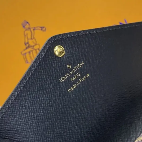 Louis Vuitton Sarah Wallet Light Brown - Image 6