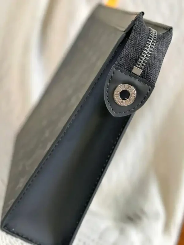 Louis Vuitton Pochette Voyage Black - Image 4