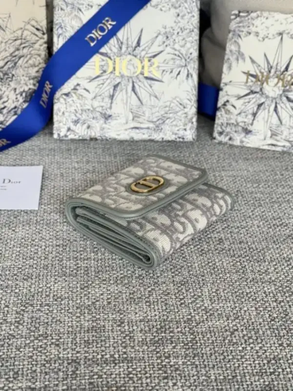 Dior 30 Montaigne Wallet - Image 4