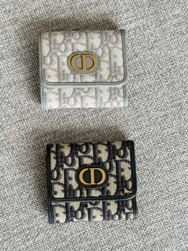 Dior 30 Montaigne Wallet - Image 11