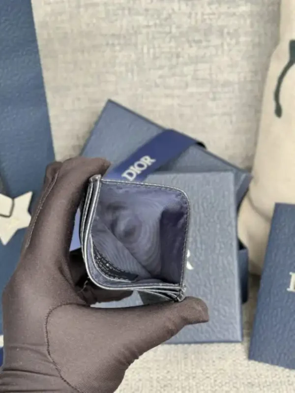 Dior Icon Card Holder - Image 8