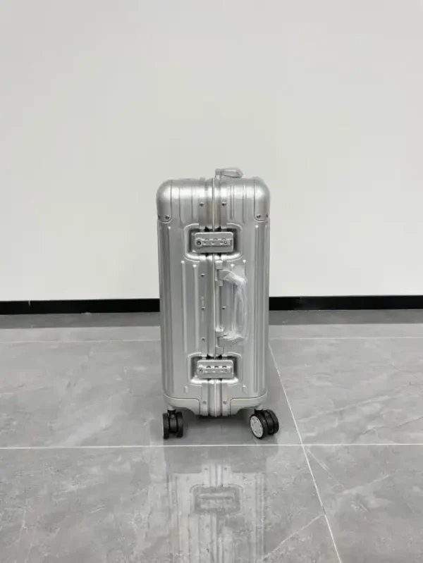 Rimowa Original Suitcase Silver - Image 4