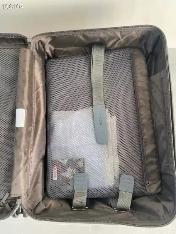 Rimowa Business Suitcase - Image 10