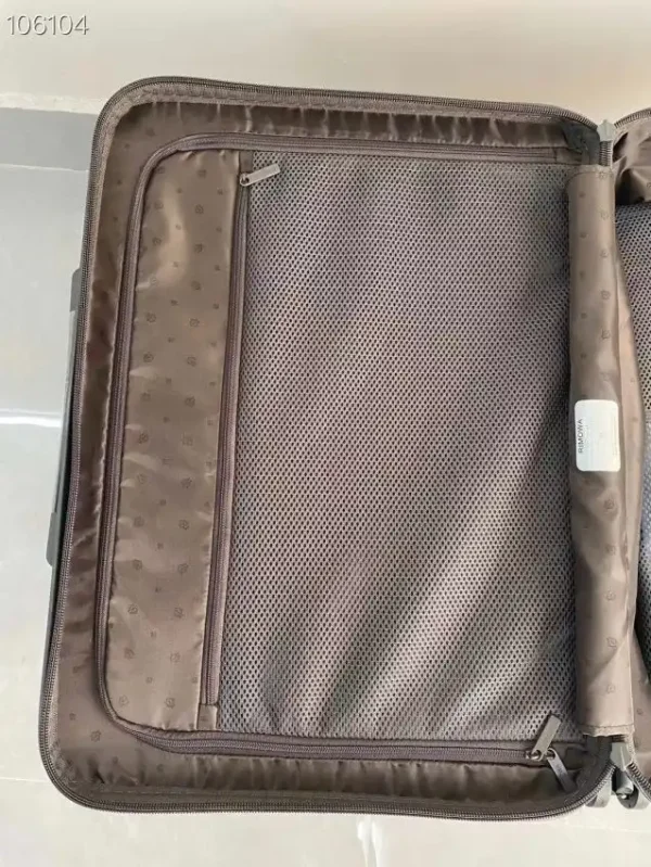 Rimowa Business Suitcase - Image 7
