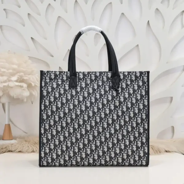 Dior Safari Shopping Tote Large - Image 3