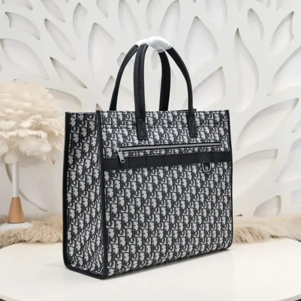 Dior Safari Shopping Tote Large - Image 5