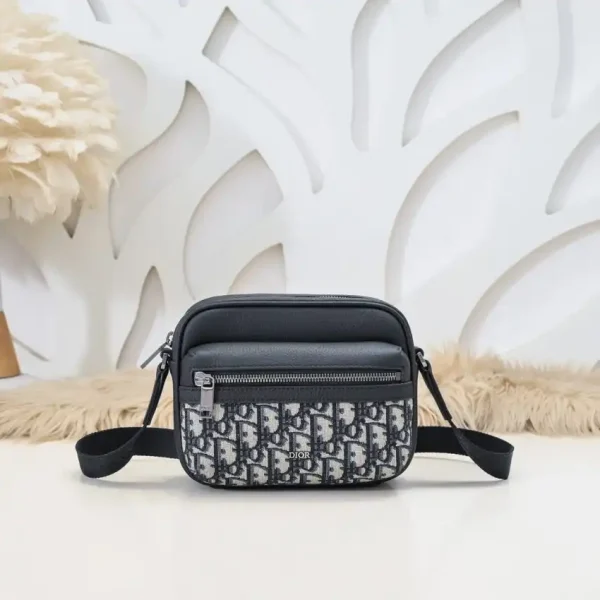 Dior Rider  Zipped Messenger Bag - Image 8