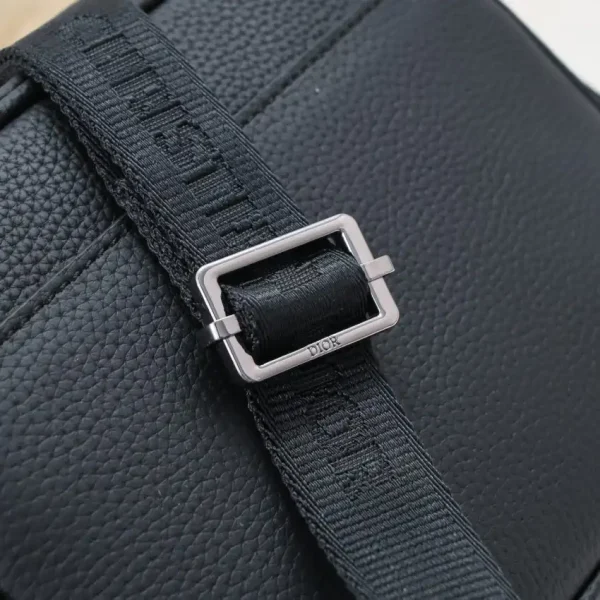 Dior Rider  Zipped Messenger Bag - Image 9
