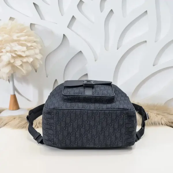 Dior Saddle Zip Backpack Black - Image 7