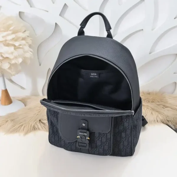 Dior Saddle Zip Backpack Black - Image 8
