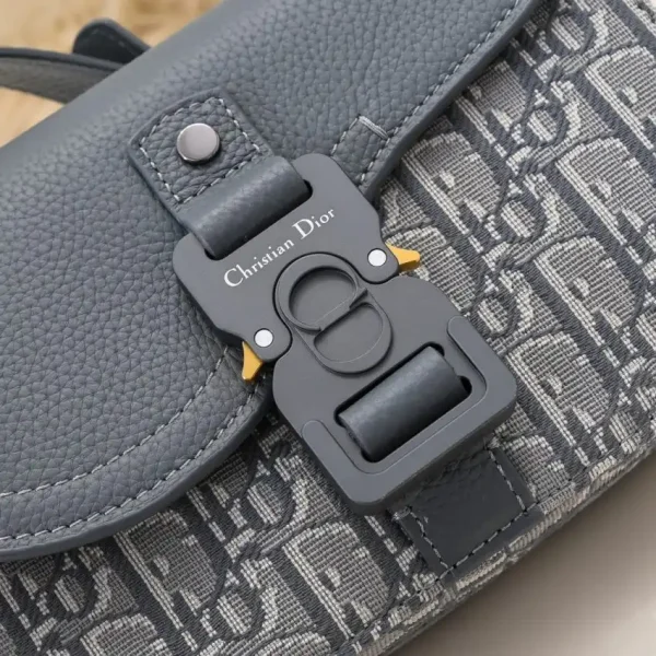 Dior Saddle Messenger Bag Oblique Grey - Image 6
