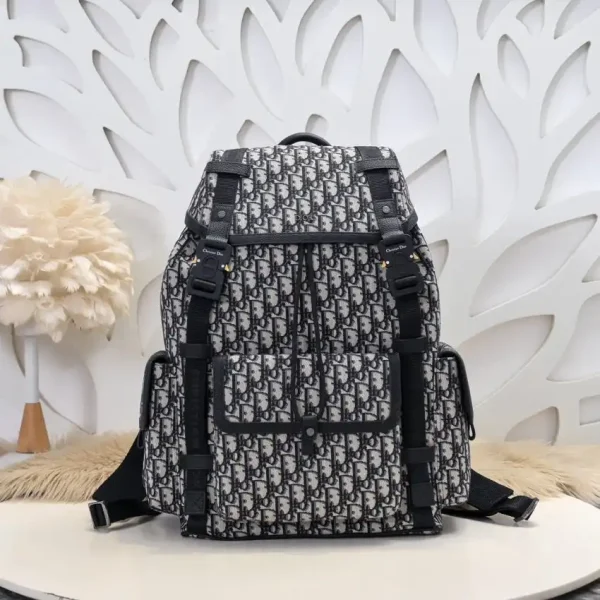 DIOR Hit The Road White