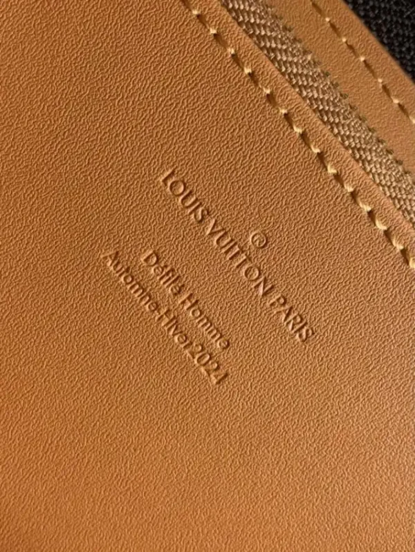 Louis Vuitton Zippy Wallet Monogram - Image 4