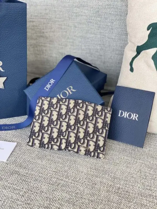 Dior Bi Fold Card Holder Oblique White - Image 4