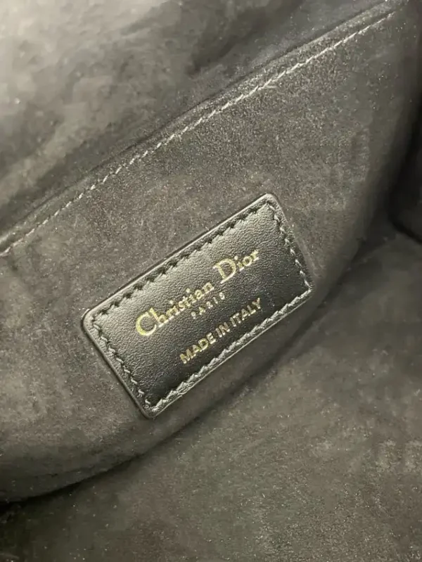 Dior Boston Black - Image 7
