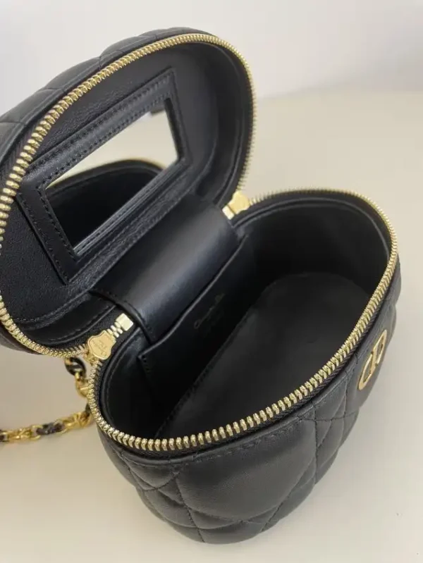 Dior 30 Montaigne Vanity Black - Image 4