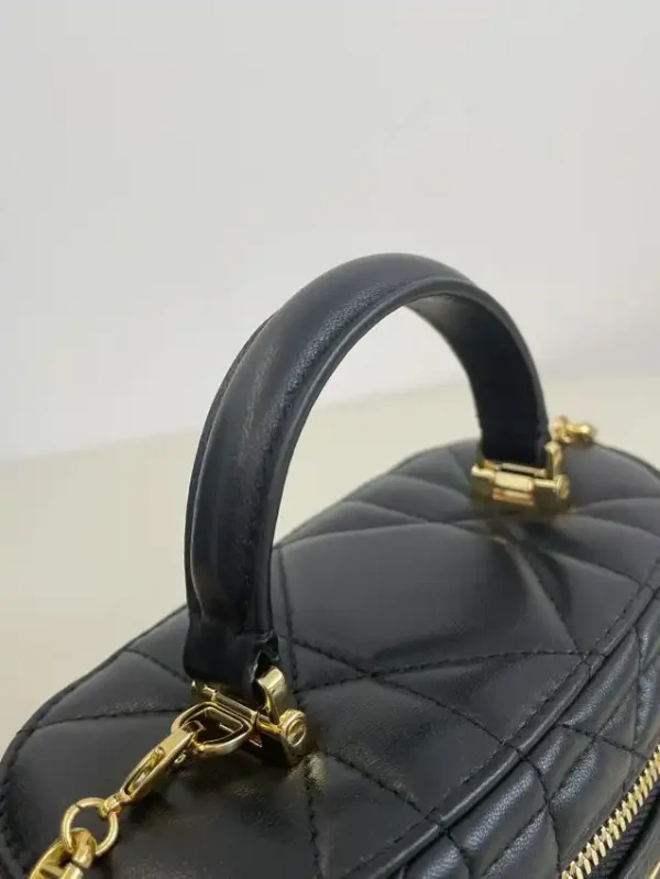 Dior 30 Montaigne Vanity Black - Image 5