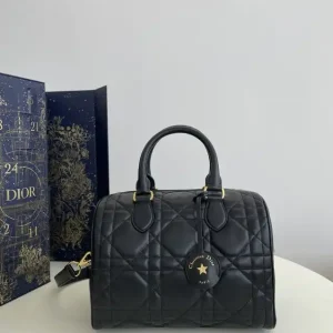 Dior Groove Black