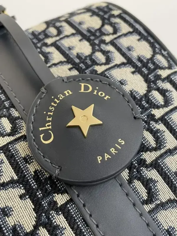 Dior Groove - Image 2