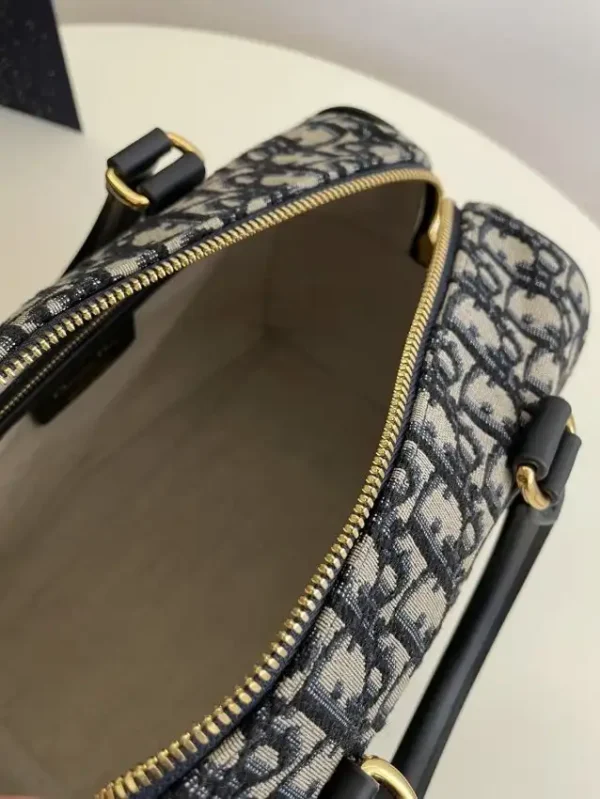 Dior Groove - Image 7