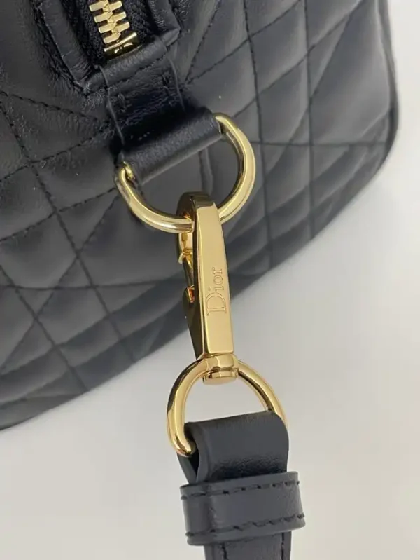 Dior Groove - Image 10