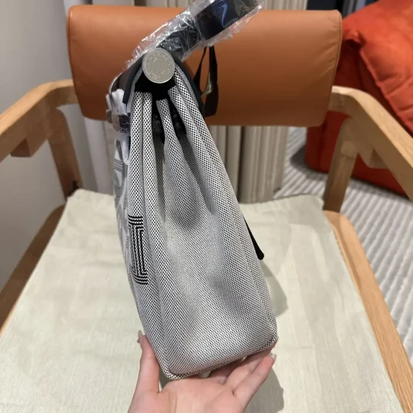 Hermes Herbag 31cm Circuit Black - Image 3