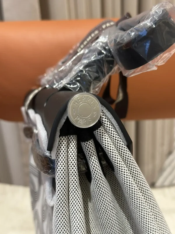 Hermes Herbag 31cm Circuit Black - Image 11