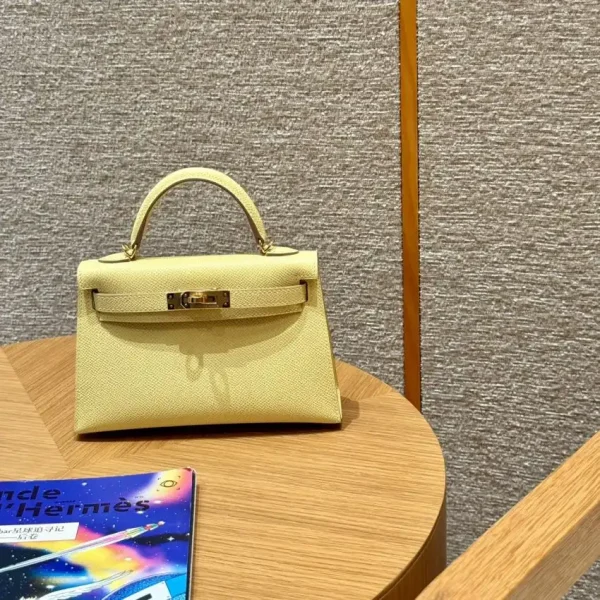 Hermes Kelly Jaune Poussin - Image 2