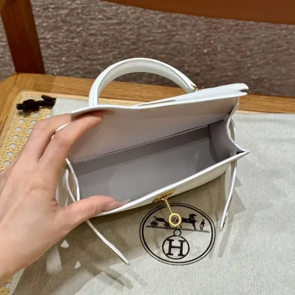 Hermes Kelly Brown Epsom Blanc - Image 2