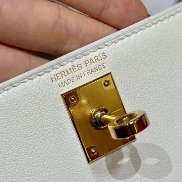 Hermes Kelly Brown Epsom Blanc - Image 6