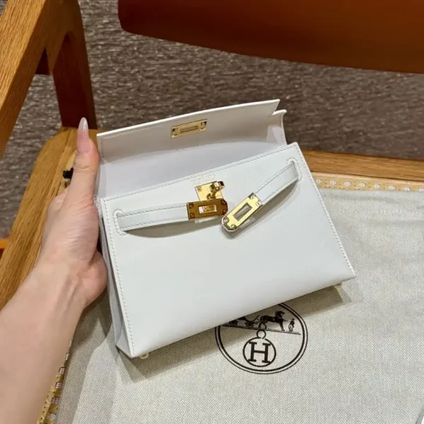 Hermes Kelly Brown Epsom Blanc - Image 3