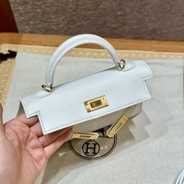 Hermes Kelly Brown Epsom Blanc - Image 10