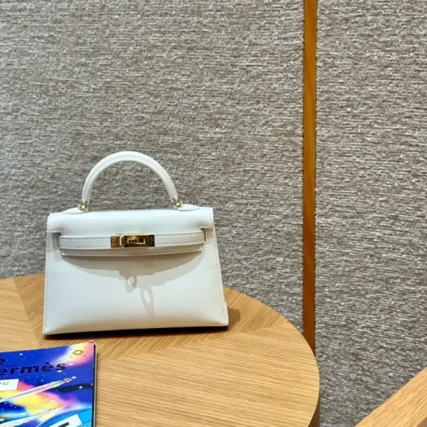 Hermes Kelly Brown Epsom Blanc - Image 12