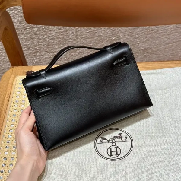 Hermes Kelly Pochette Swift Black - Image 2