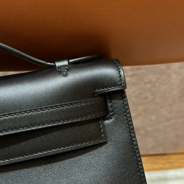 Hermes Kelly Pochette Swift Black - Image 5