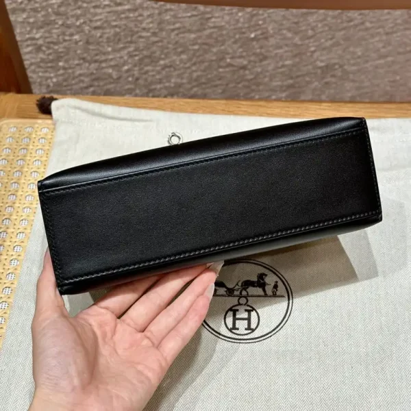 Hermes Kelly Pochette Swift Black - Image 6