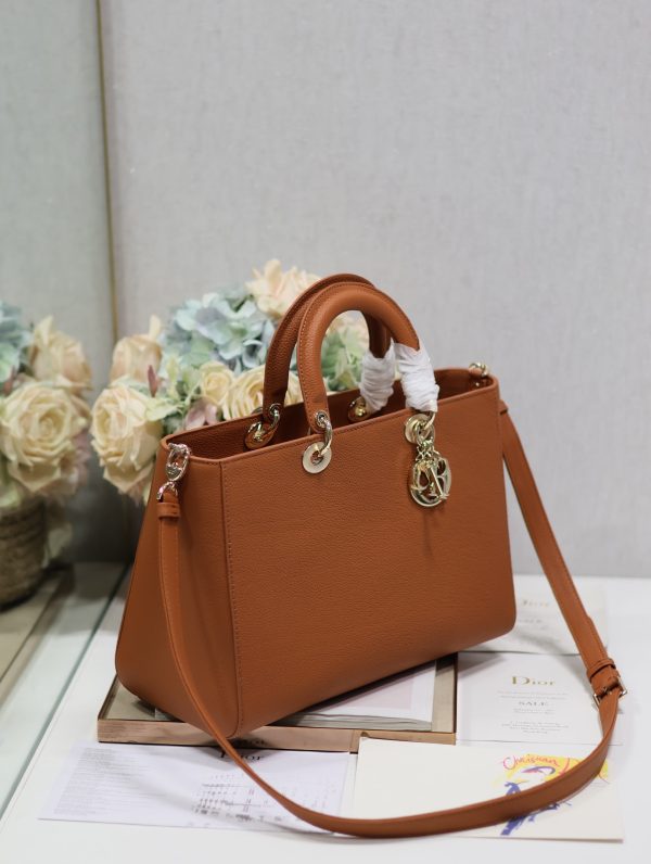 Dior Handbag Brown Oversized Cannage - Image 6