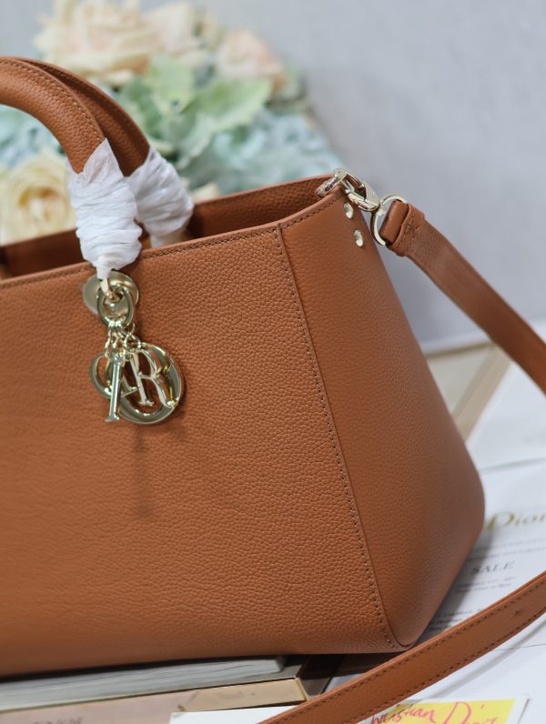 Dior Handbag Brown Oversized Cannage - Image 9