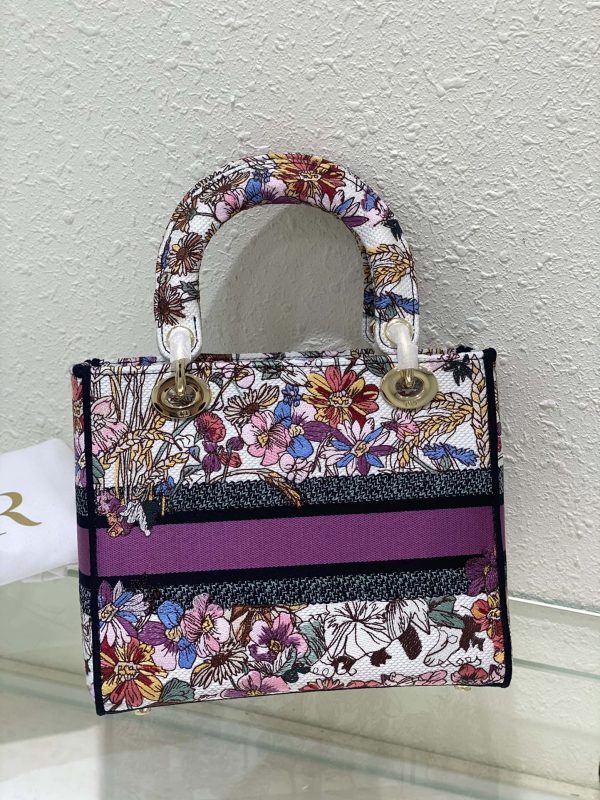 Lady Diana Embroidered Multi-colored Flowers Bag - Image 9