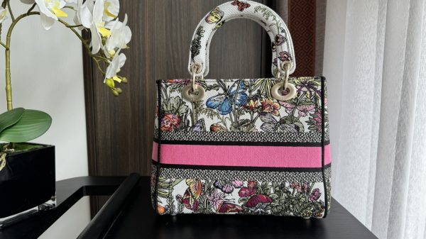 Dior The Lady D-Lite bag Medium Size - Image 9
