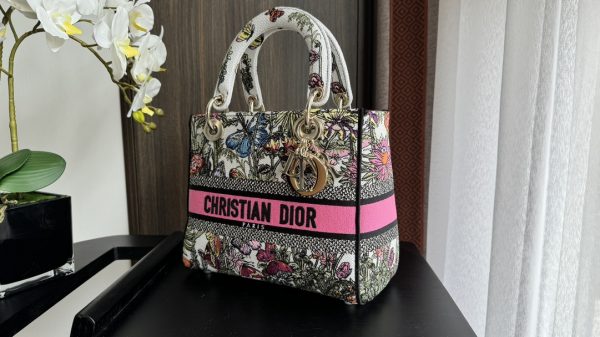 Dior The Lady D-Lite bag Medium Size - Image 7