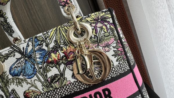 Dior The Lady D-Lite bag Medium Size - Image 3
