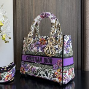 Lady Diana Embroidered Winter Flowers Bag